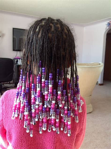 How to Use Pink Beads for Hair